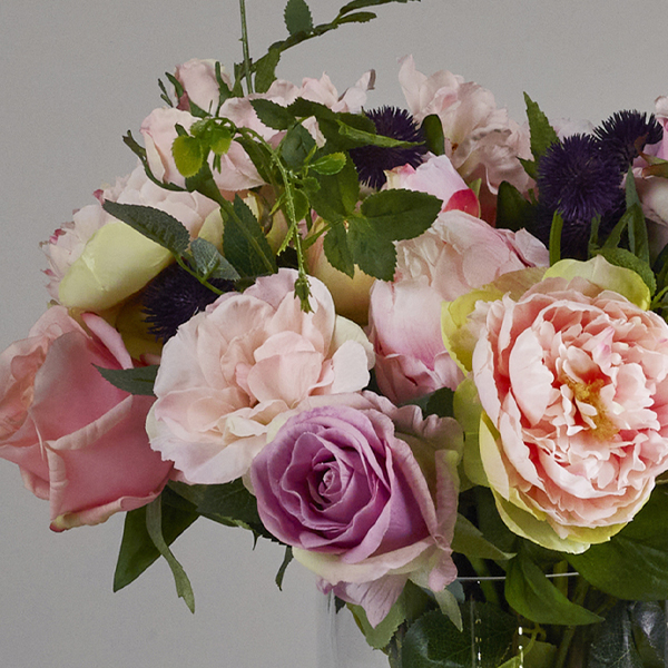 pinkpeonyandrosemixcloseup